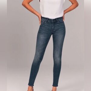 Abercrombie & Fitch Women’s Harper Super Skinny Jeans NWT